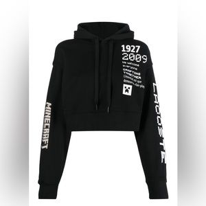 Lacoste
Minecraft logo-print detail hoodie